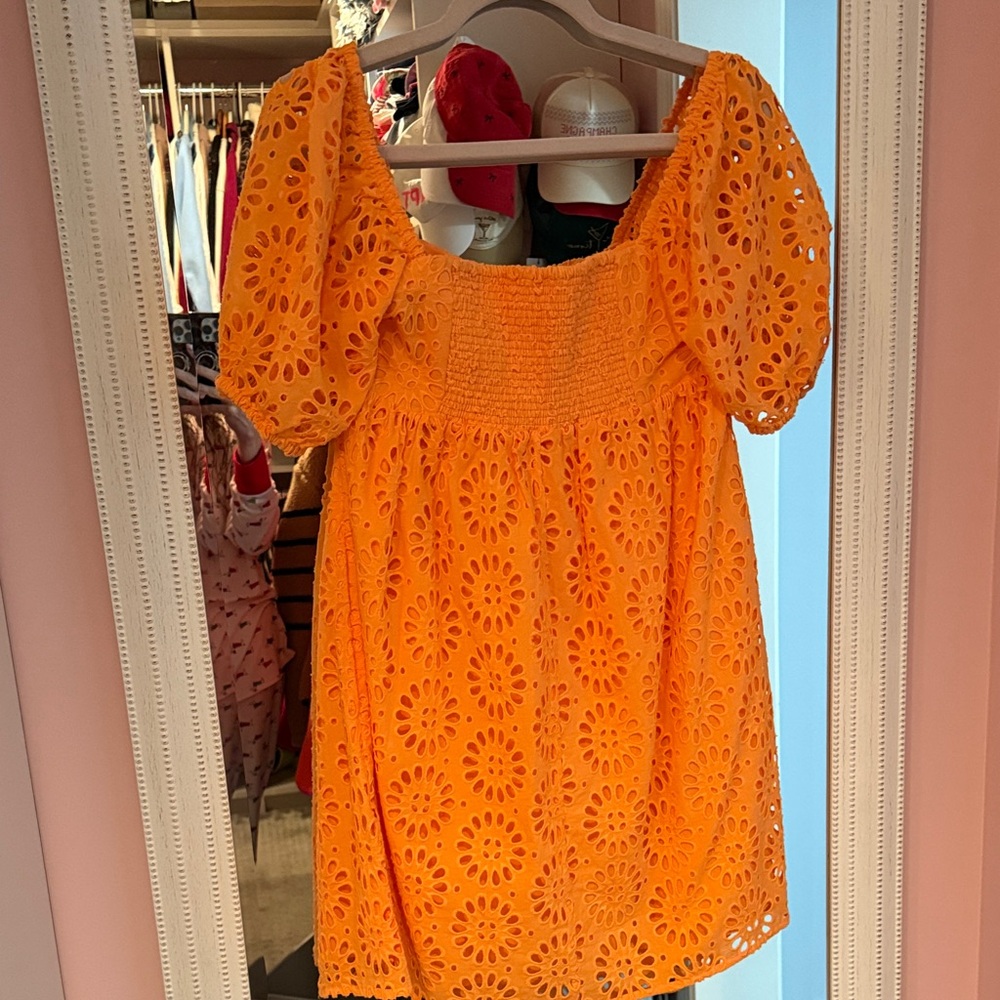 NWOT- Lilly Pulitzer- size 4 - tangerine Eyelet mini dress with empire waist - Picture 3 of 4